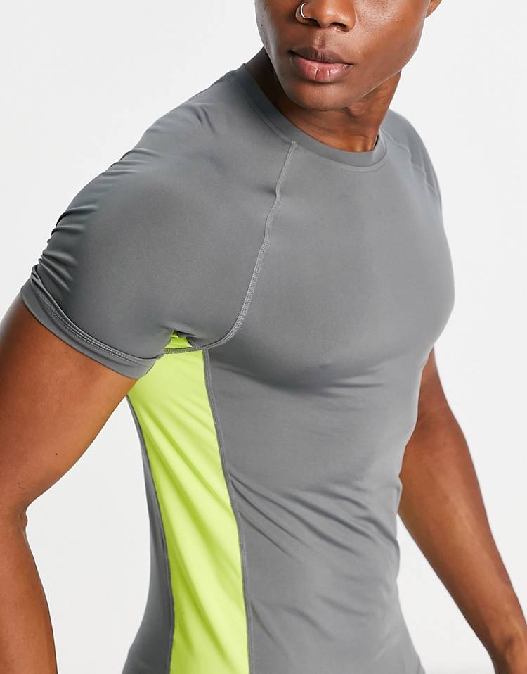 HIIT t-shirt with contrast panels